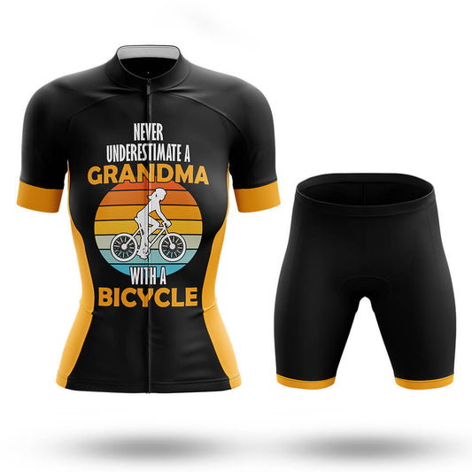 Never Underestimate A Grandma With A Bicycle – Cycling Jersey